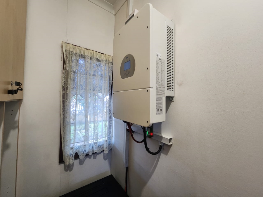 To Let 3 Bedroom Property for Rent in Bothasig Western Cape